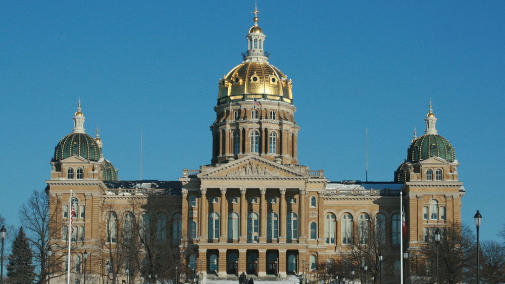 Iowa Legislature Adjourns Sine Die